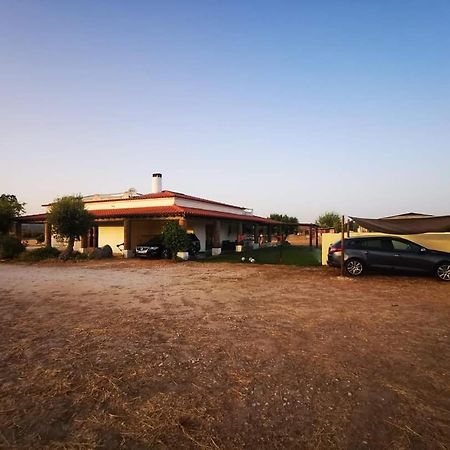 レゲンゴス・デ・モンサラーシュ Quinta Da Belavistaヴィラ エクステリア 写真